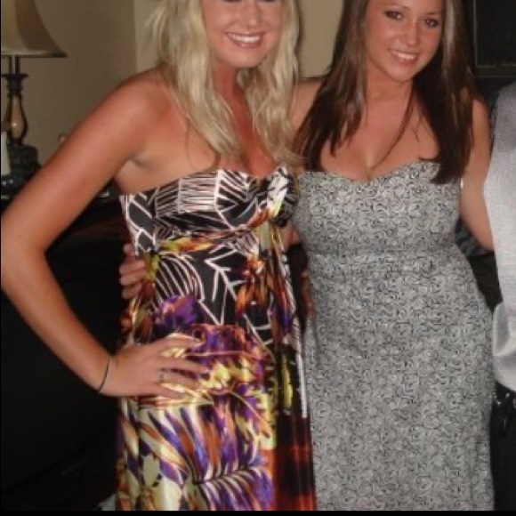 Cache Dress - Picture 8 of 8